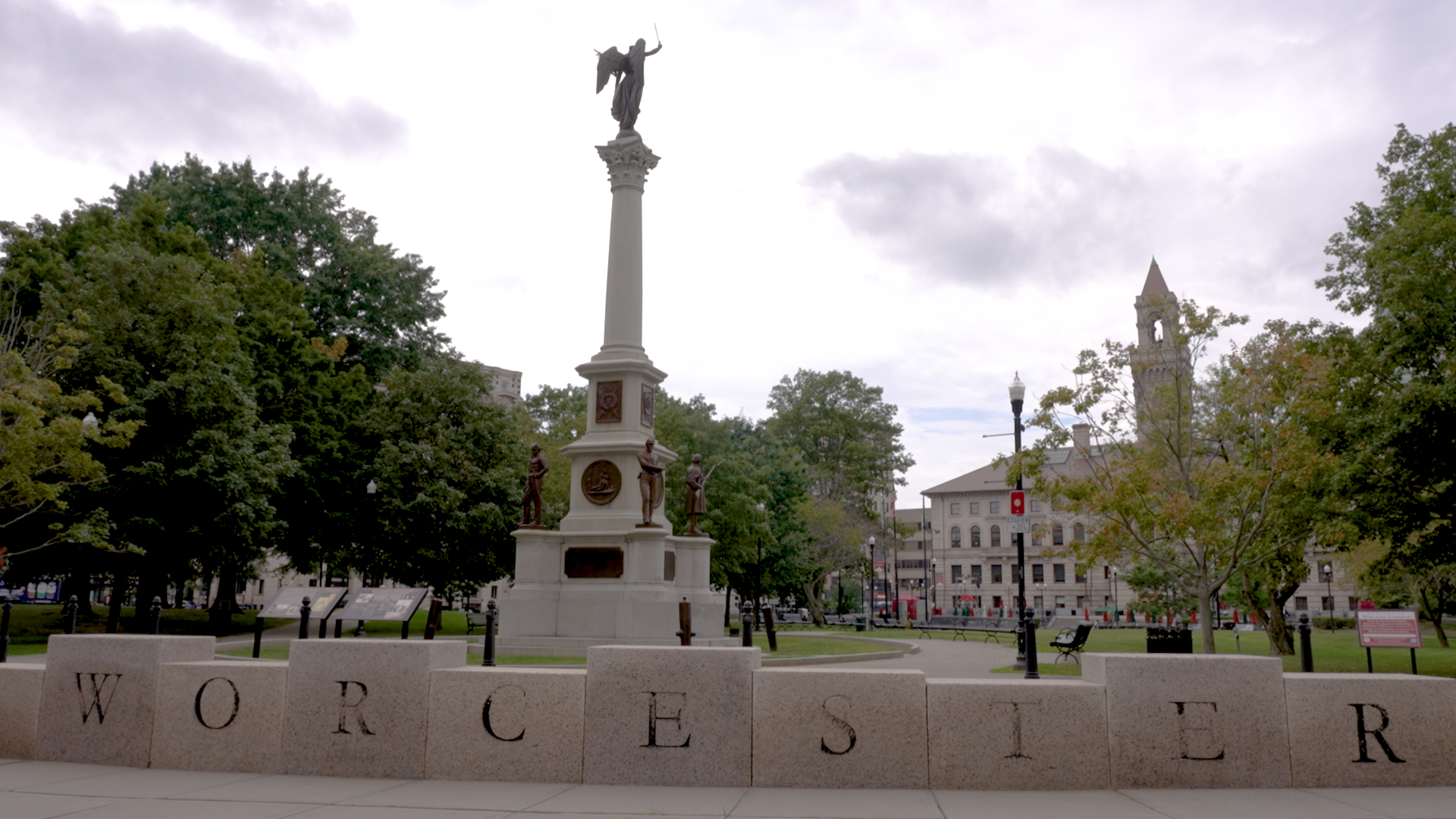  photo of the entrance to the Worcester Commons