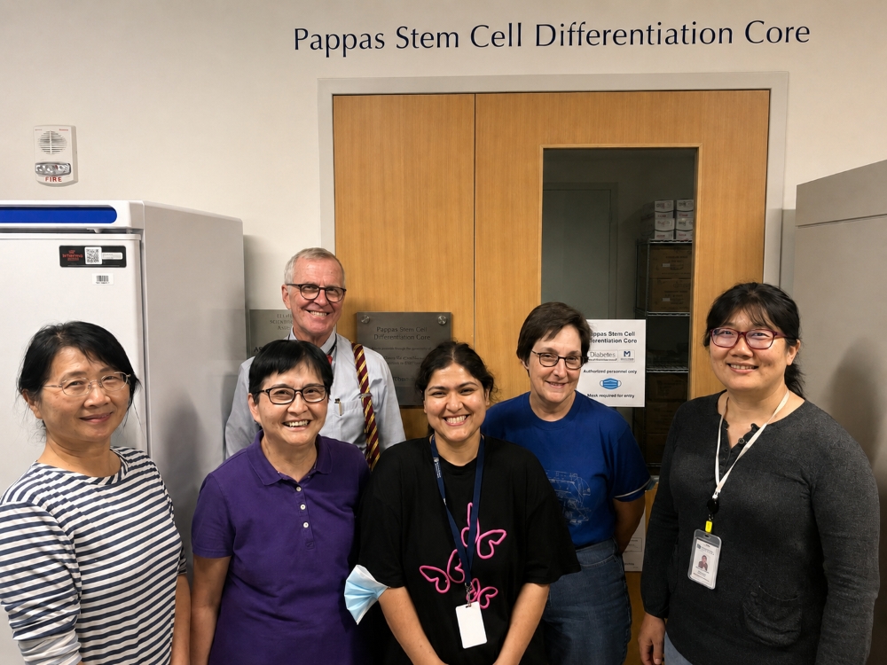 SCDC lab members with Dr. Harlan outside the SCDC lab