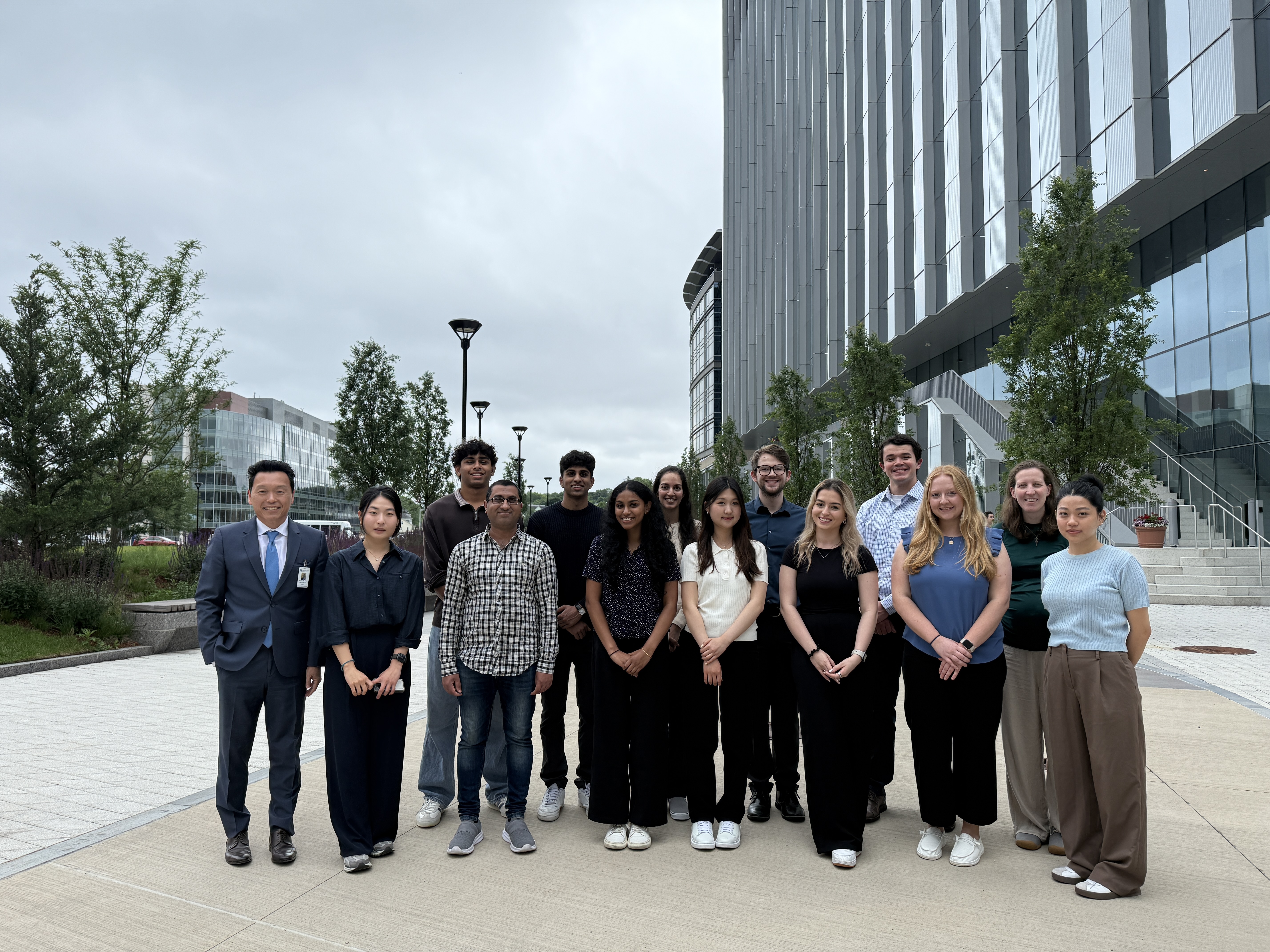 Dr. Kim's Lab Photo 2025-2.JPG