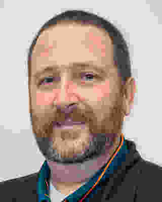 Clifford Lindsay
