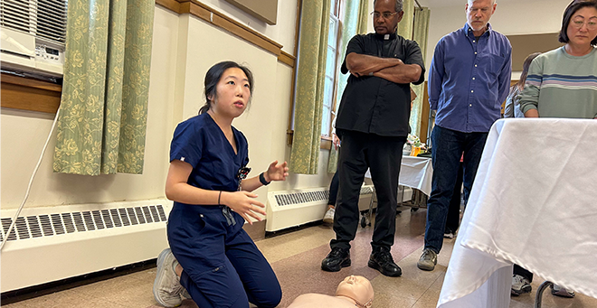 UMass Chan medical students lead ‘Life Savers’ program at Worcester area parish