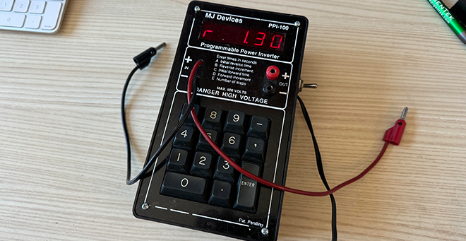 An MJ Devices PPI-100 pulsed field electrophoresis controller